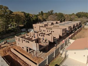 3 Bed Duplex in Hyde Park