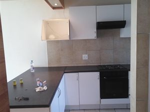 2 Bed Apartment in Rosettenville