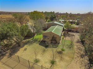 39 ha Farm in Dinokeng