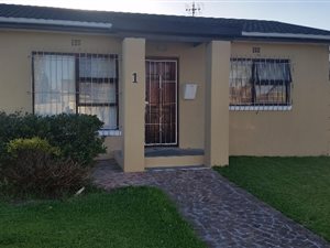 2 Bed House in Bellville Central
