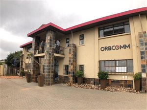 30 m² Commercial space in Highveld