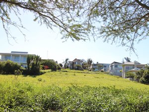 1275 m² Land available in Zinkwazi Beach