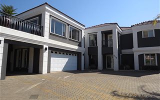 4 Bedroom House in Melodie