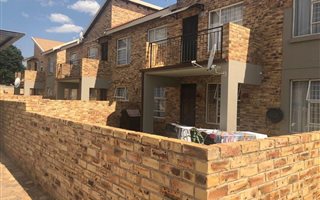 2 Bedroom Apartment in Honeydew
