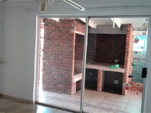 2 Bed Flat in Louis Trichardt