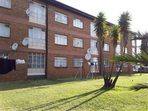 3 Bed Townhouse in Crown Gardens