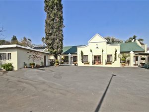 4 Bed House in Cresta