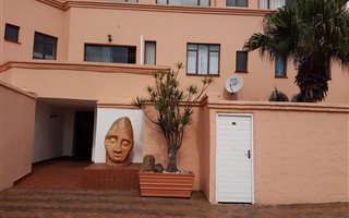 3 Bedroom Apartment in Brighton Beach