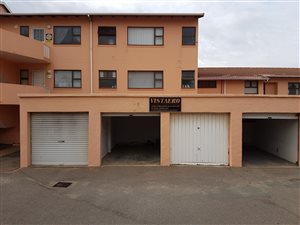 3 Bed Apartment in Brighton Beach