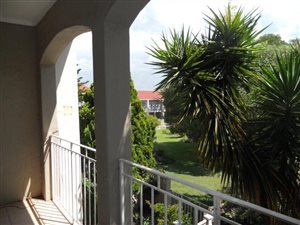 2 Bed Townhouse in Haddon