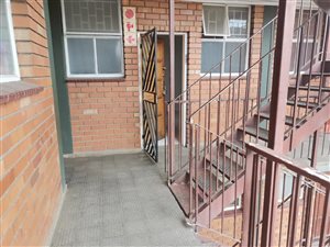 2 Bed Apartment in Pretoria West