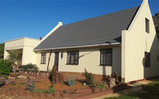 3 Bedroom House in Voorbaai