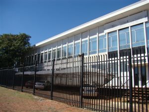 3750 m² Commercial space in Koedoespoort Industrial