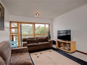 2 Bed Apartment in Corlett Gardens