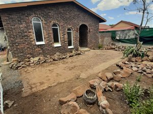 3 Bed House in Jan Niemand Park