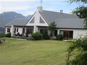 158 ha Farm in Bot River