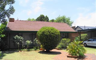 3 Bedroom House in Montgomery Park