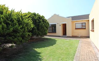 3 Bedroom Townhouse in Kabega