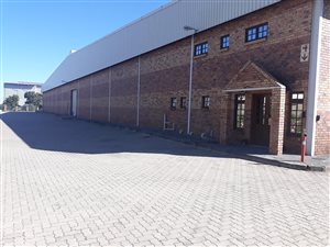 1814 m² Industrial space in Longmeadow