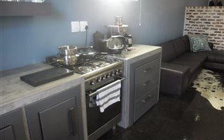 1 Bedroom Garden Cottage in Risiville