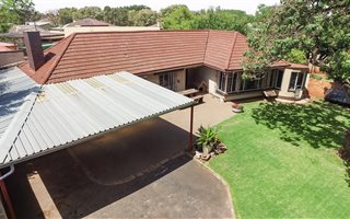3 Bedroom House in Selection Park