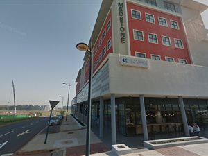 125 m² Commercial space in New Town Centre (Gateway)
