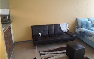 Bachelor apartment in Arcadia