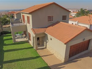 3 Bed Cluster in Blue Hills