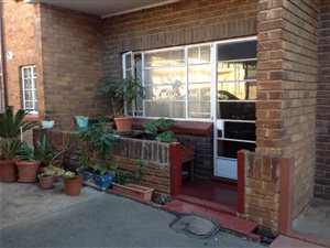 1 Bed Apartment in Lambton