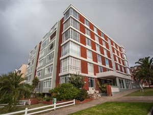 1 Bed Apartment in Humewood