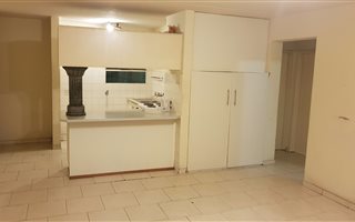 2 Bedroom Apartment in Mondeor