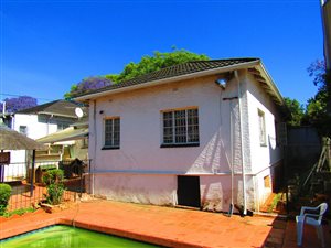 3 Bedroom House in Bezuidenhout Valley