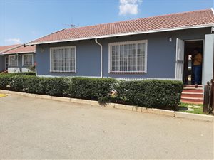 3 Bed Townhouse in Roodepoort West