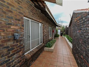 1 Bed Flat in Edelweiss