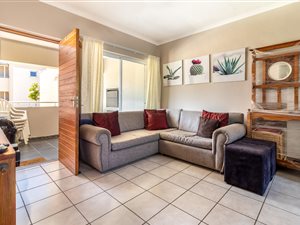 3 Bed Apartment in Paarl Central East