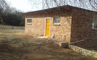 Bachelor apartment in Oaktree