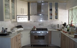 4 Bedroom House in Welgedacht