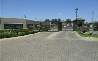 428 m² Land available in Brentwood Park