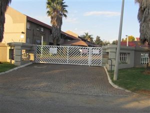 3 Bed Flat in Vanderbijlpark SE3