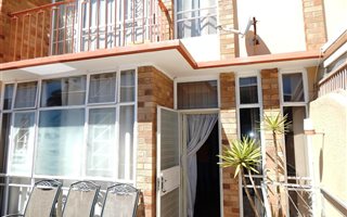 3 Bedroom House in Krugersdorp North