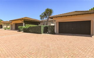 3 Bedroom Townhouse in Umhlali Golf Estate