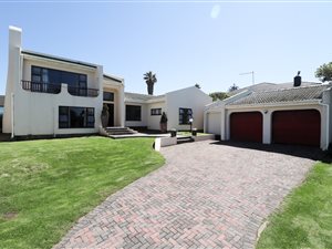 4 Bed House in Gonubie