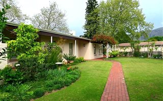 4 Bedroom House in Constantia