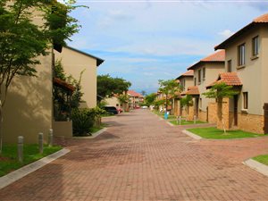 3 Bed House in Carlswald North Estate