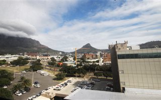 2 Bedroom Apartment in Zonnebloem