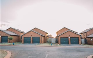 3 Bedroom House in Chantelle