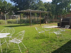 2 Bed Apartment in Rensburg