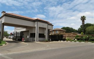 3 Bedroom House in Eldoraigne