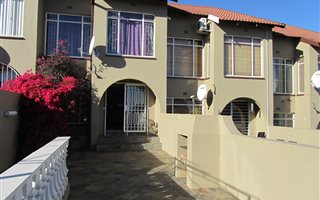 2 Bedroom Townhouse in Quellerina