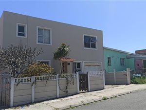 5 Bed House in Ocean View